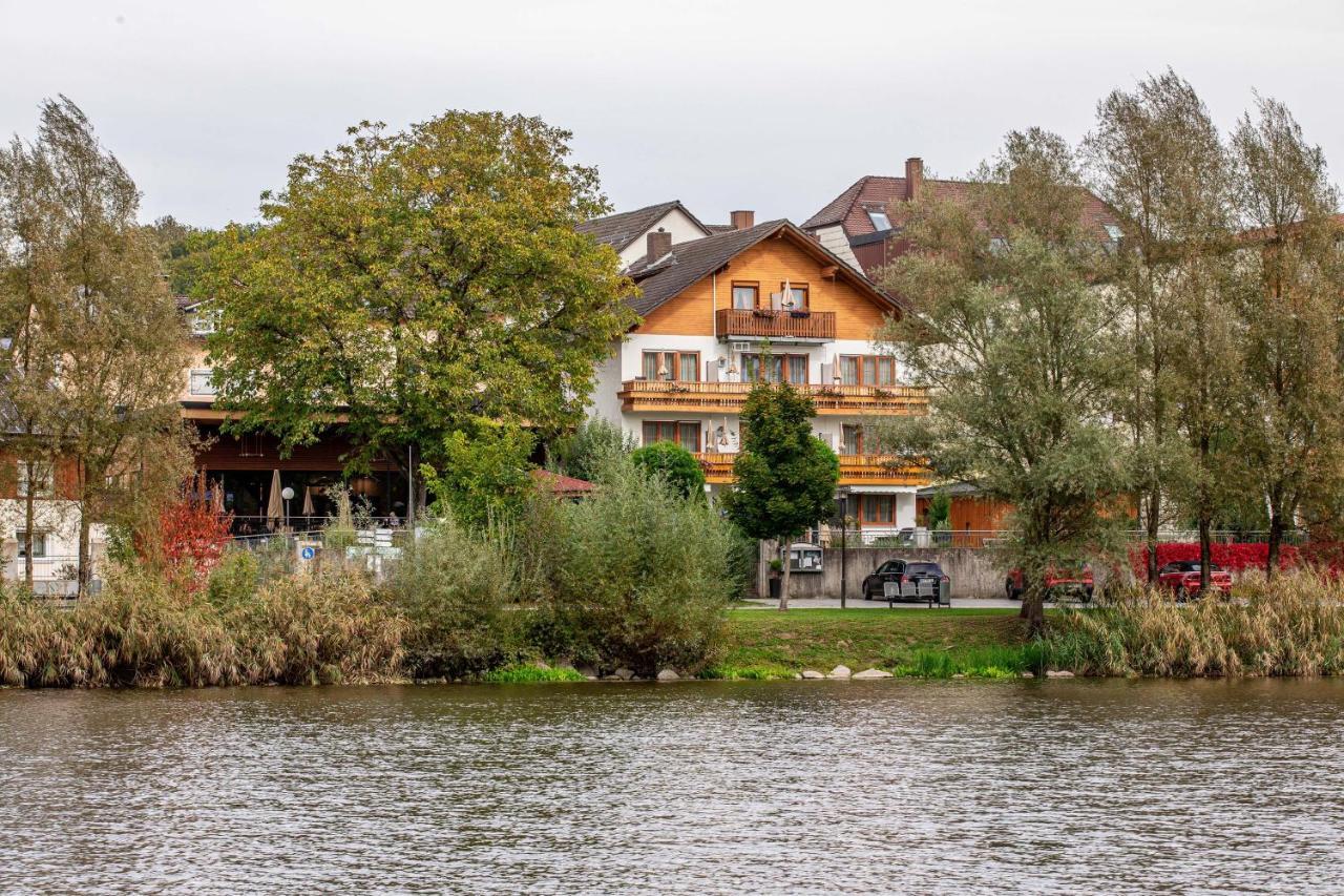 Landgasthof Moser & Restaurant Bootshaus Windorf  Esterno foto